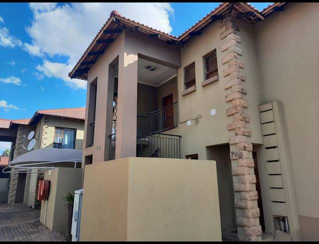 2 BEDROOM PROPERTY TO RENT IN VANDERBIJLPARK CW 2
